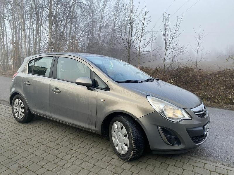 Używany Opel Corsa 2011 Szary Hatchback