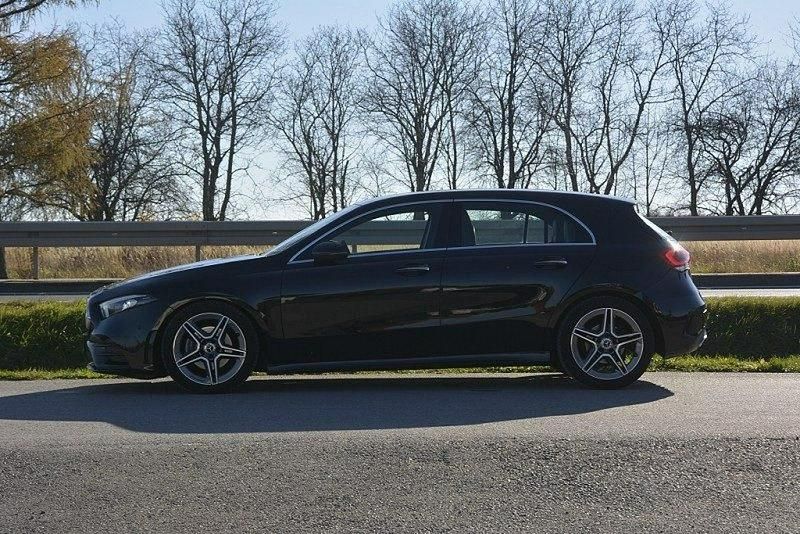 Używany Mercedes A180 AMG line 136 KM (100 kW) 2019 Czarny Hatchback
