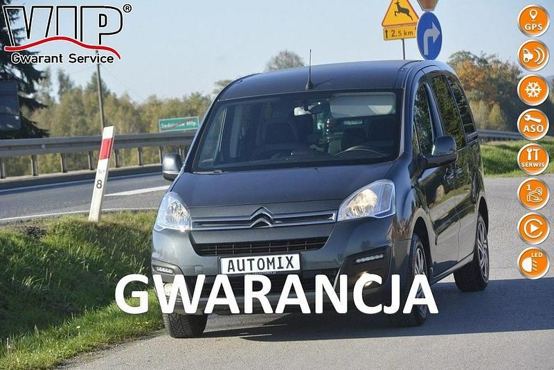Szary Używany 2016 Citroën Berlingo Minivan | 36 300 zł (Uczciwa cena) - Obraz 1/4