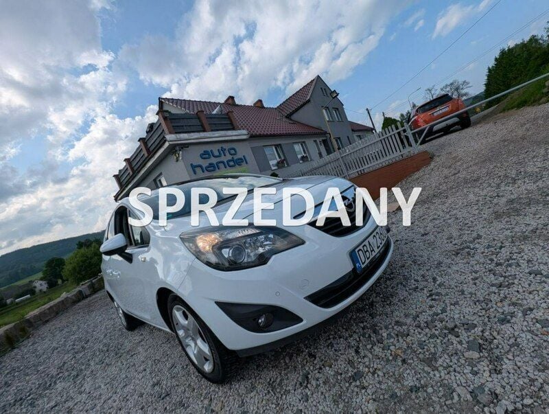 Używany Opel Meriva 140 KM (102 kW) 2011 Biały Minivan