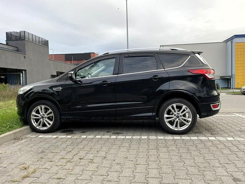 Czarny (metalik) Używany 2015 Ford Kuga SUV | 42 000 zł (Dobra cena) - Obraz 1/4