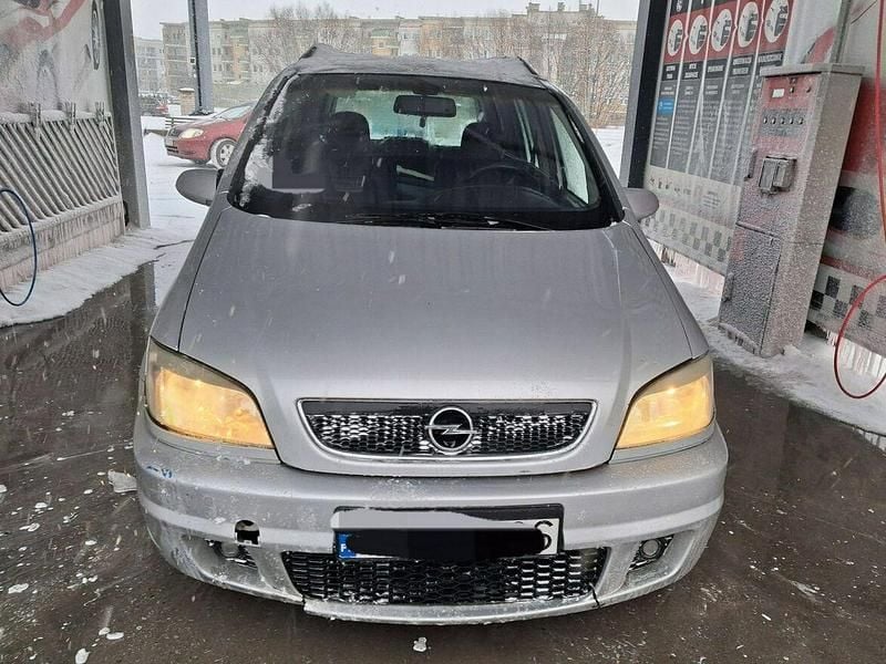 Używany Opel Zafira OPC 2003 Srebrny Minivan
