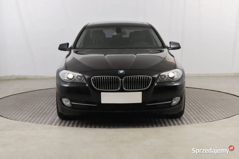 Czarny Używany 2011 BMW 520 Sedan/Limuzyna | 43 999 zł (Uczciwa cena) - Obraz 1/4