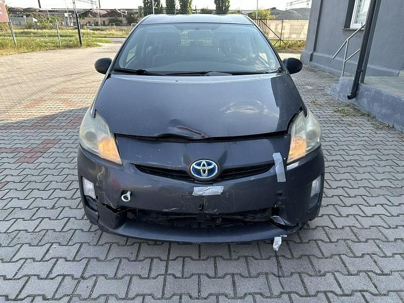Szary Używany 2011 Toyota Prius Hatchback | 26 900 zł - Obraz 1/4