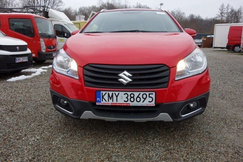 Używany Suzuki SX4 S-Cross 120 KM (88 kW) 2014 Czerwony SUV