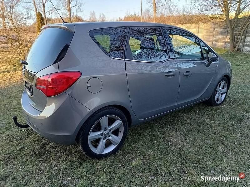 Używany Opel Meriva 2014 Beżowy Minivan