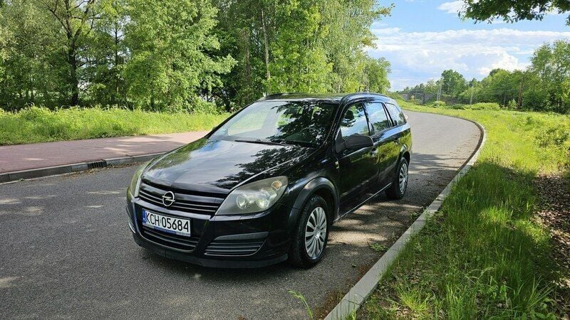 Czarny Używany 2005 Opel Astra Kombi | 2650 zł (Super Cena) - Obraz 1/4