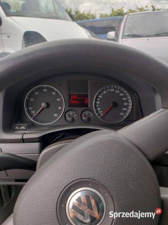 Używany VW Golf V 2004 Srebrny Hatchback