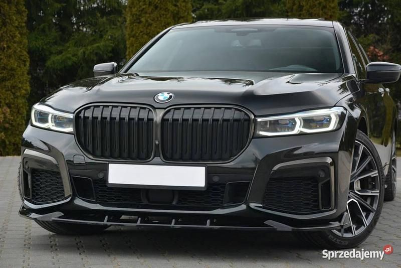 Używany BMW 740 2019 Czarny Sedan/Limuzyna