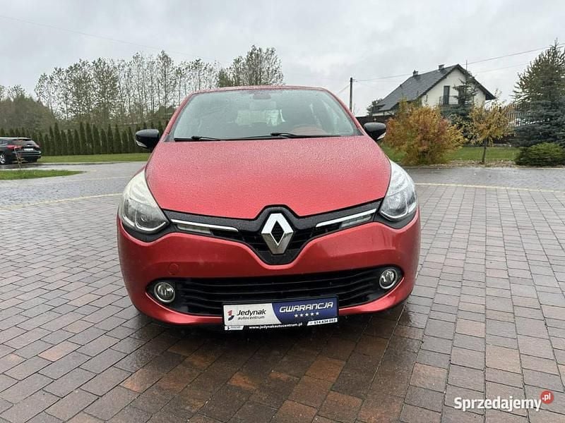 Używany Renault Clio IV 90 KM (66 kW) 2012 Czerwony Hatchback