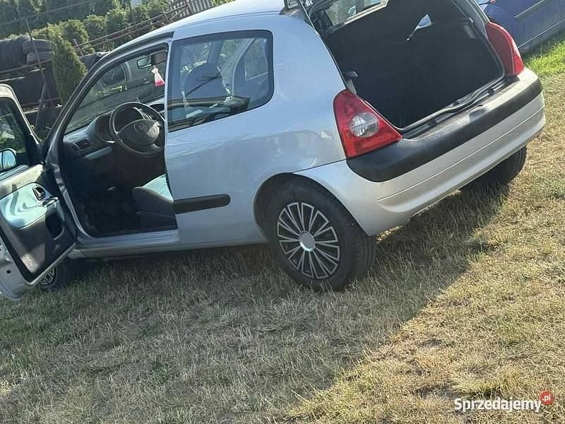 Srebrny Używany 2001 Renault Clio II | 3500 zł (Uczciwa cena) - Obraz 1/1