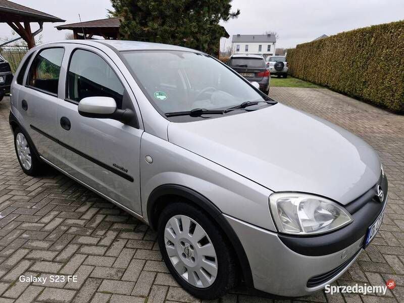 Używany Opel Corsa 75 KM (55 kW) 2003 Hatchback