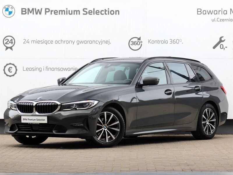 Szary dravit metalizowany Używany 2020 BMW 318 Shadowline Kombi | 114 900 zł (Dobra cena) - Obraz 1/3