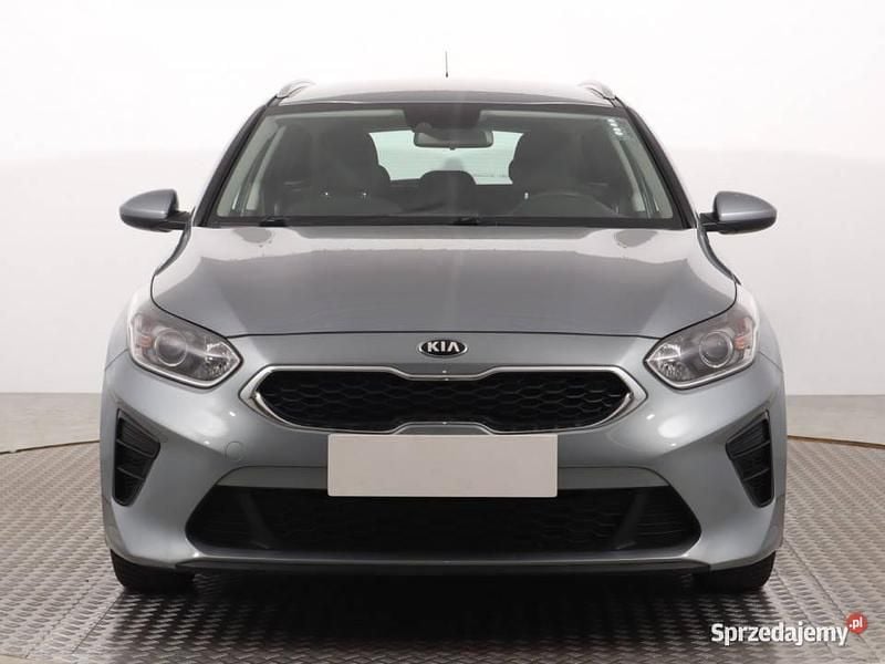 Szary Używany 2020 Kia Ceed Kombi | 40 999 zł (Dobra cena) - Obraz 1/4