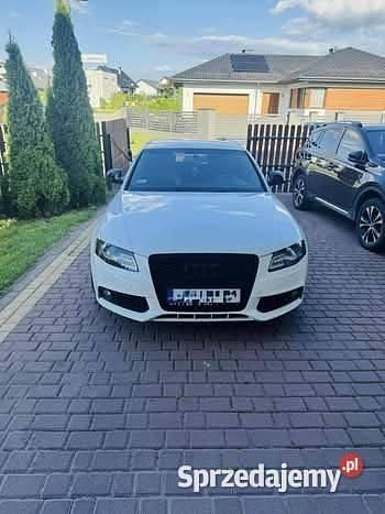 Biały Używany 2009 Audi A4 S-Line Kombi | 28 000 zł (Uczciwa cena) - Obraz 1/4