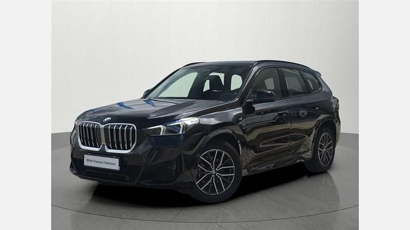 Czarny szafir metalizowany Używany 2024 BMW X1 Luxury Line SUV | 179 900 zł (Dość drogi) - Obraz 1/3
