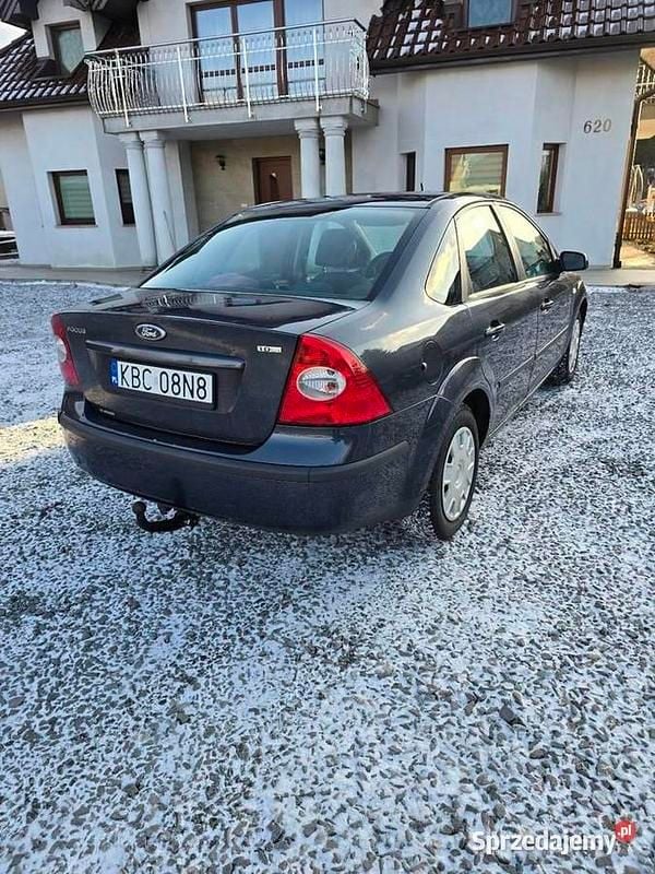 Używany Ford Focus 2007 Granatowy Sedan/Limuzyna