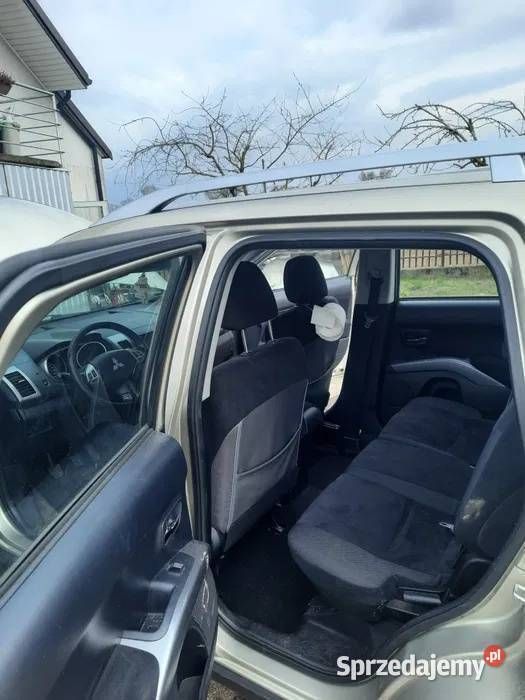 Złoty Używany 2007 Mitsubishi Outlander SUV | 19 999 zł (Uczciwa cena) - Obraz 1/4