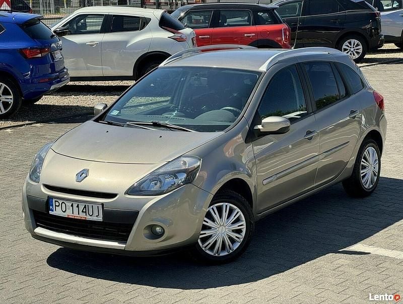 Używany Renault Clio GrandTour 75 KM (55 kW) 2012 Szary Kombi