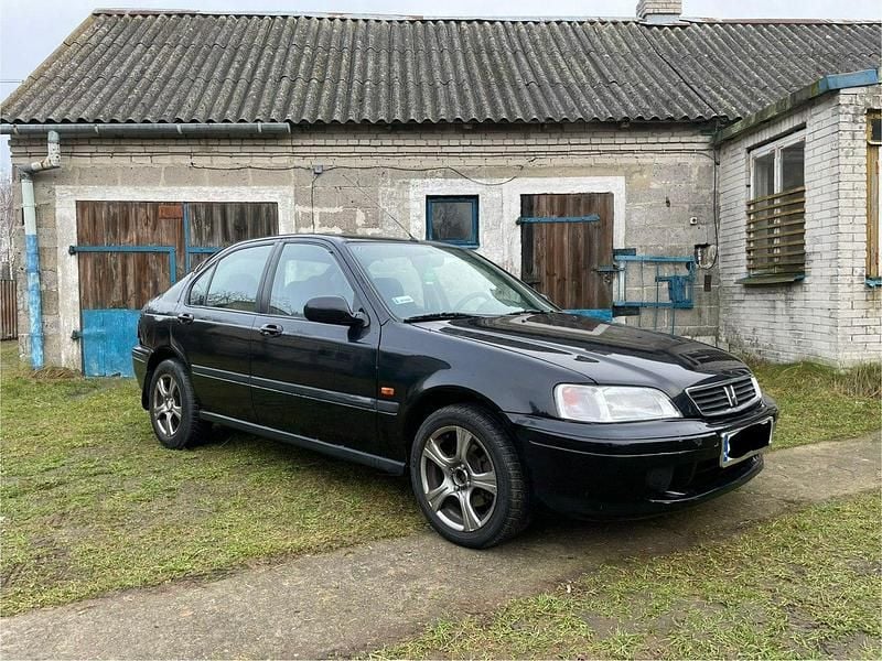 Używany Honda Civic 90 KM (66 kW) 2000 Czarny Hatchback