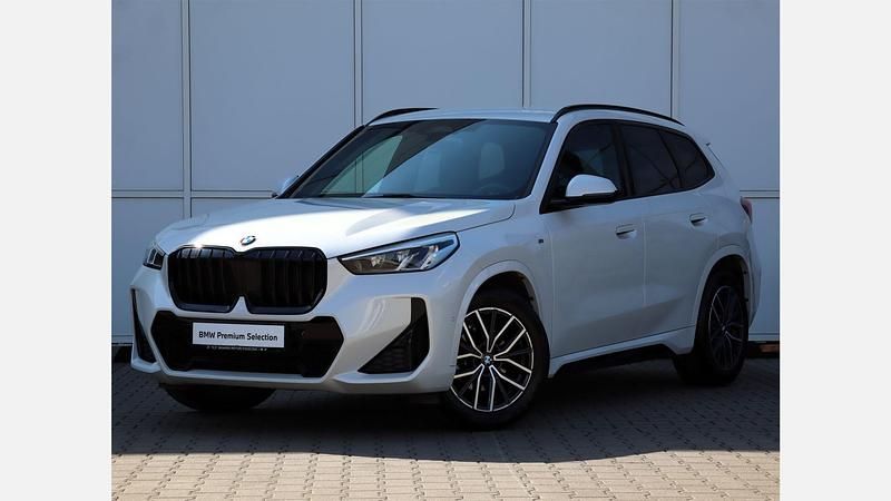 Biel mineralna metalizowany Używany 2023 BMW X1 Luxury Line SUV | 149 900 zł (Super Cena) - Obraz 1/3