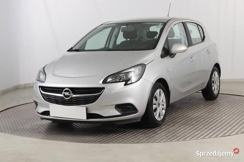 Używany Opel Corsa 2016 Srebrny Hatchback