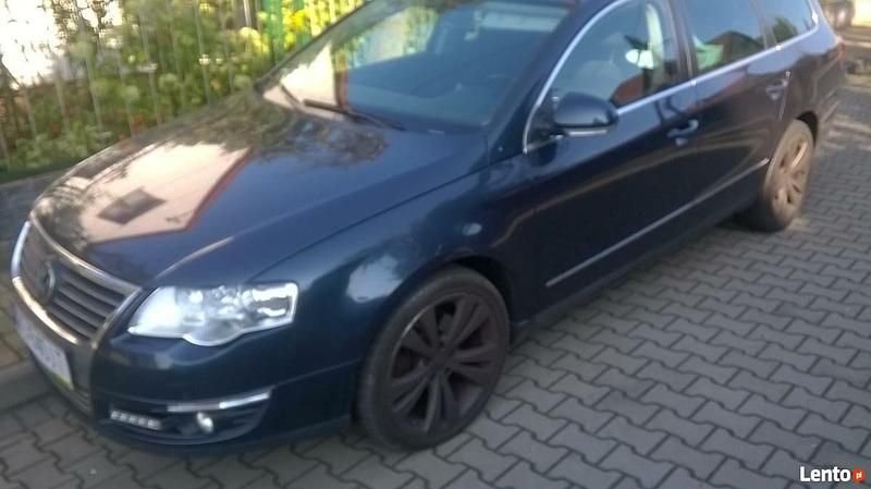 Niebieski Używany 2006 VW Passat Kombi | 5900 zł (Dobra cena) - Obraz 1/4