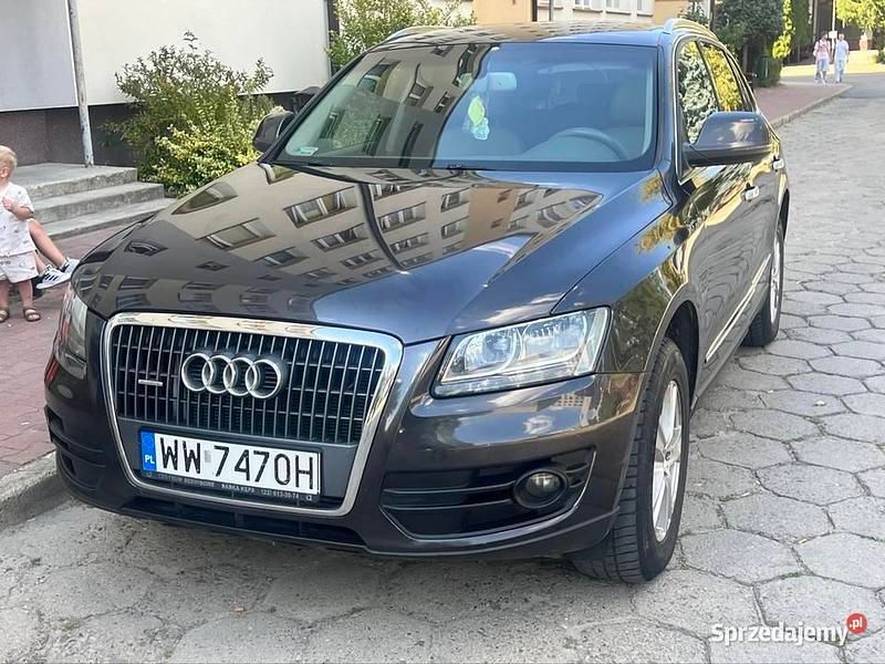 Brązowy Używany 2009 Audi Q5 SUV | 33 500 zł (Uczciwa cena) - Obraz 1/4