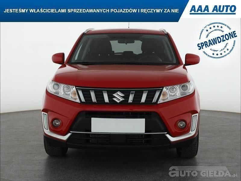 Używany Suzuki Vitara 112 KM (82 kW) 2018 Czerwony SUV