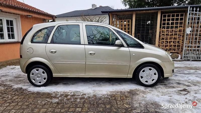 Używany Opel Meriva 2008 Złoty Minivan