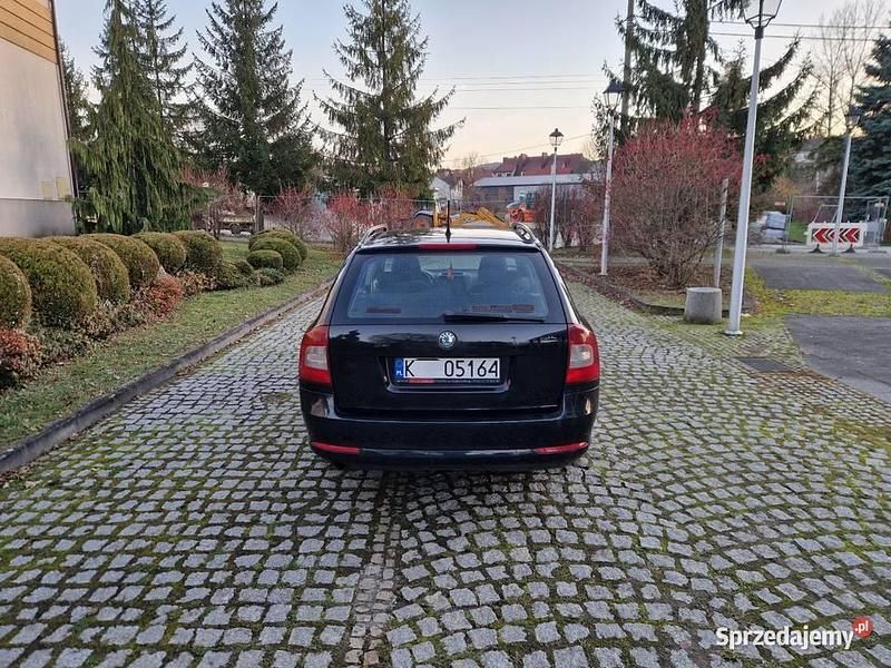 Używany Skoda Octavia 2011 Czarny Kombi