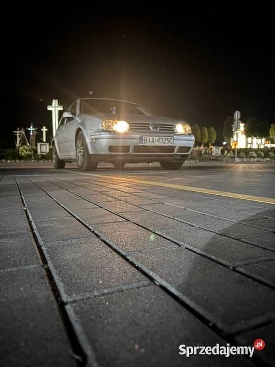 Srebrny Używany 2002 VW Golf IV Hatchback | 10 000 zł (Drogi) - Obraz 1/4
