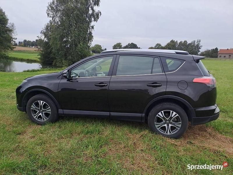 Czarny Używany 2017 Toyota RAV4 SUV | 69 600 zł (Dobra cena) - Obraz 1/4