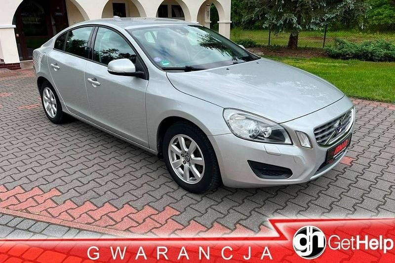 Srebrny Używany 2013 Volvo S60 Sedan/Limuzyna | 36 000 zł (Uczciwa cena) - Obraz 1/4