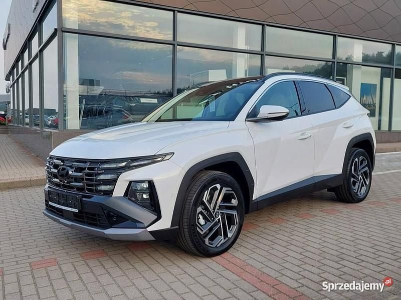 Biały Nowe 2025 Hyundai Tucson SUV | 203 900 zł - Obraz 1/4