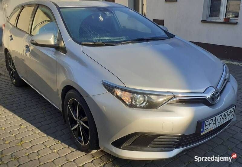 Używany Toyota Auris 90 KM (66 kW) 2018
