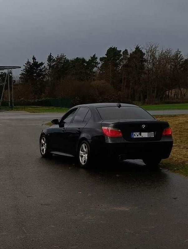 Używany BMW 530 2007 Czarny Sedan/Limuzyna