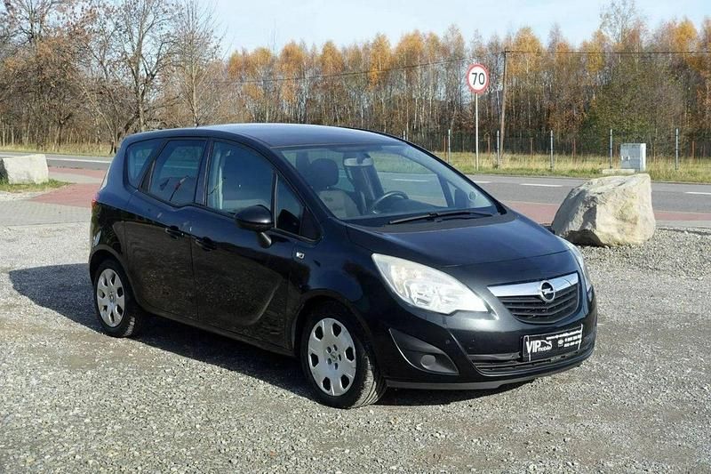 Czarny (metalik) Używany 2013 Opel Meriva Minivan | 20 800 zł (Dobra cena) - Obraz 1/4