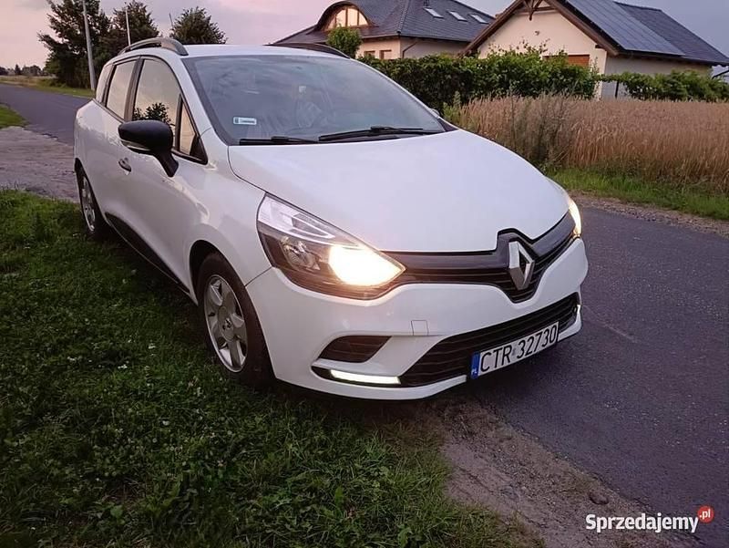 Biały Używany 2016 Renault Clio GrandTour Kombi | 22 500 zł (Uczciwa cena) - Obraz 1/4