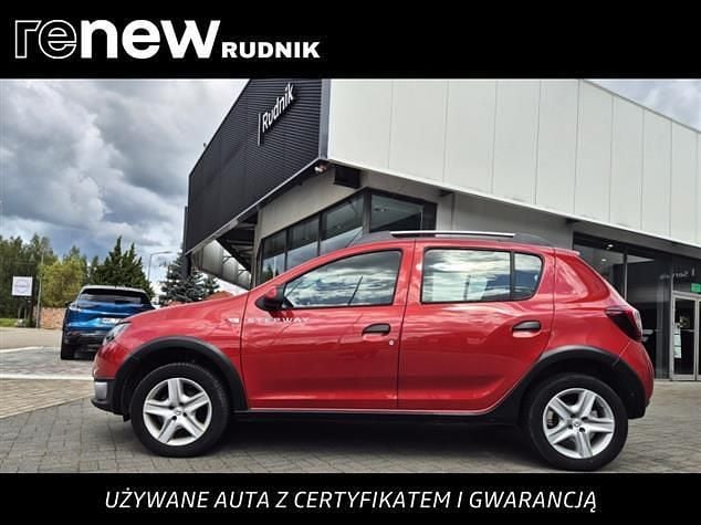 Bordowy Używany 2015 Dacia Sandero Lauréate Hatchback | 26 900 zł (Uczciwa cena) - Obraz 1/4