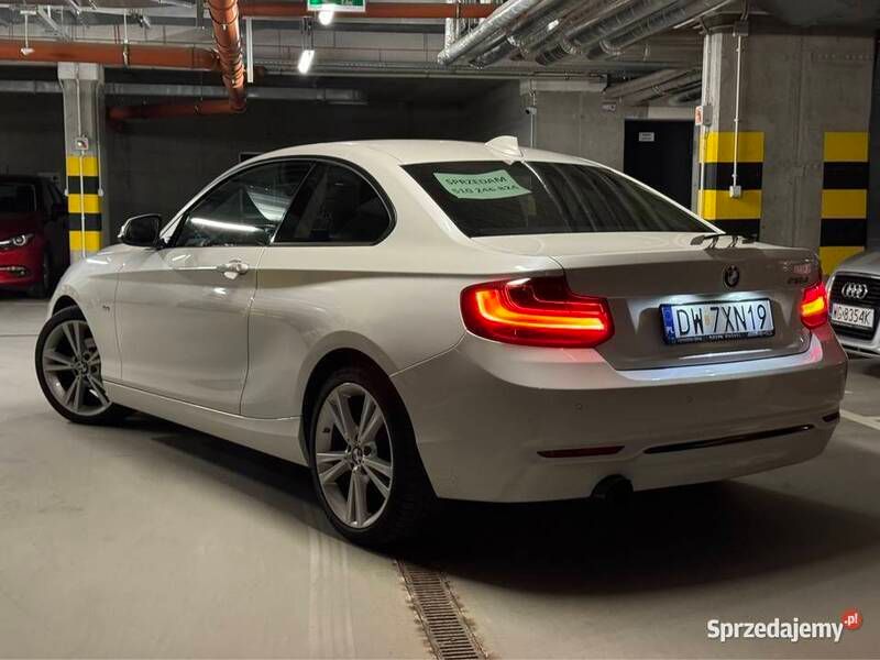Biały Używany 2016 BMW 218 Coupe | 60 000 zł (Dobra cena) - Obraz 1/4