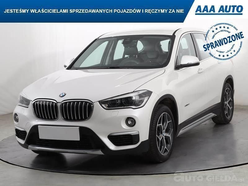 Używany BMW X1 136 KM (100 kW) 2016 Biały SUV
