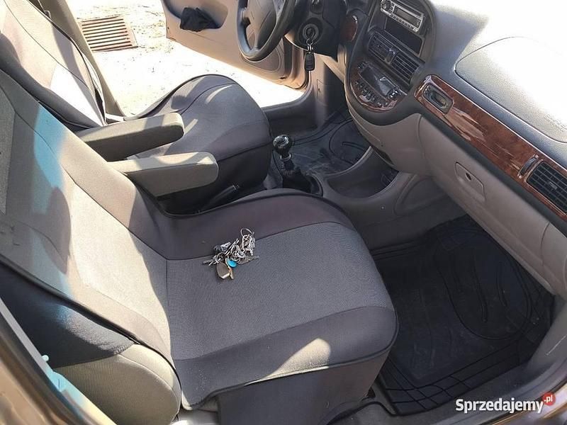 Używany Chevrolet Tacuma 2003 Minivan