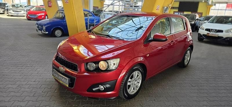 Używany Chevrolet Aveo 101 KM (74 kW) 2011 Bordowy (metalik) Hatchback