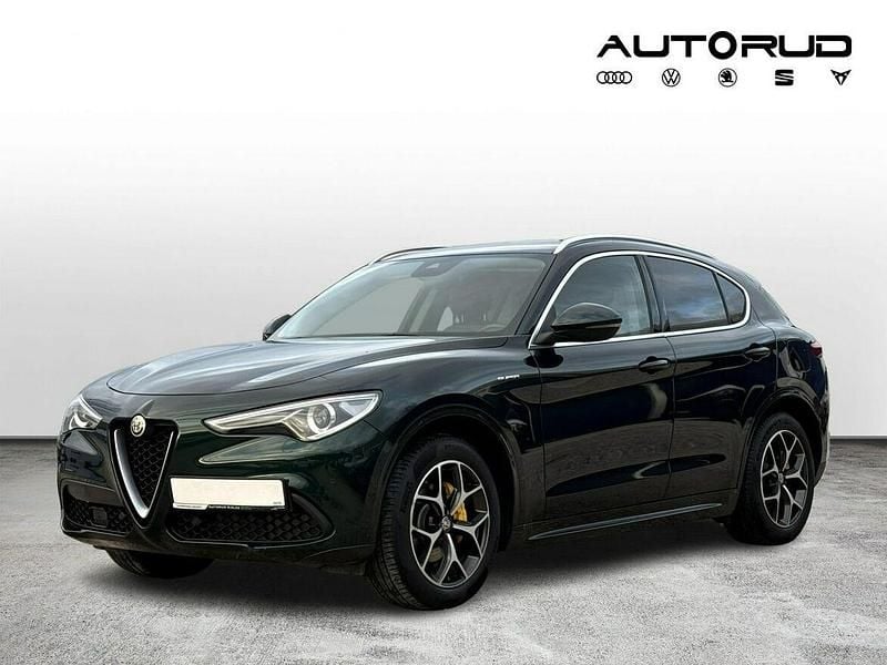 Zielony Używany 2019 Alfa Romeo Stelvio Super SUV | 79 900 zł - Obraz 1/4