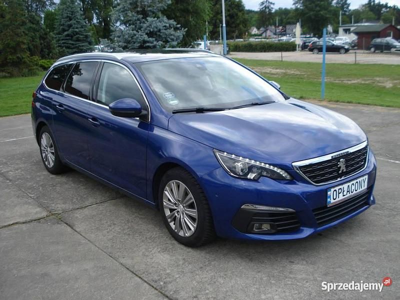 Używany Peugeot 308 SW 120 KM (88 kW) 2018 Inny (metalik, perła) Kombi