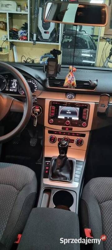 Szary Używany 2013 VW Passat Sedan/Limuzyna | 31 900 zł - Obraz 1/4