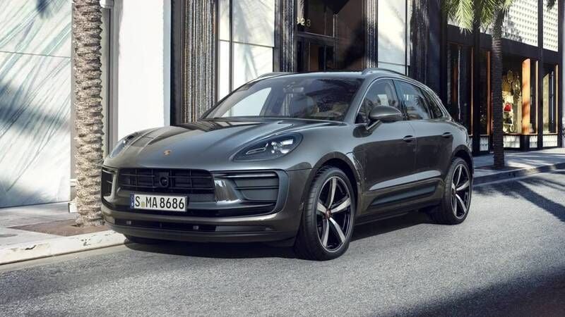 Volcano grey metallic Używany 2024 Porsche Macan SUV | 353 394 zł - Obraz 1/4