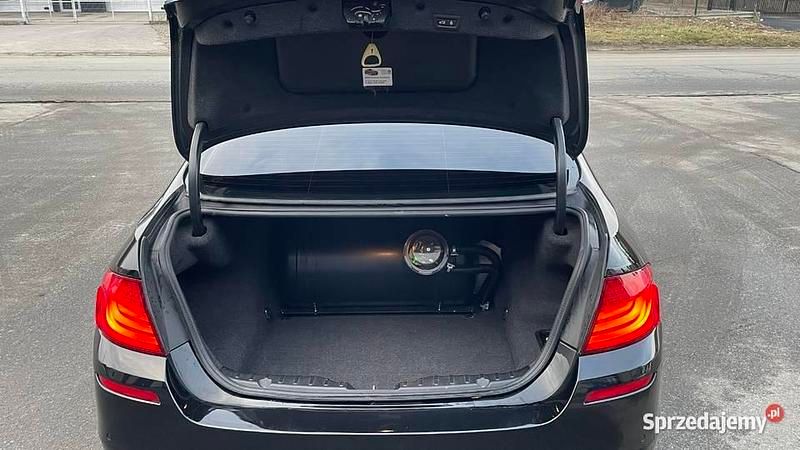 Używany BMW 528 Shadowline 2011 Czarny Sedan/Limuzyna