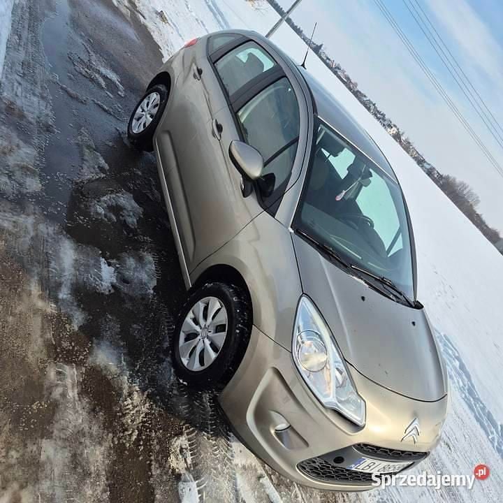 Używany Citroën C3 2011 Złoty Hatchback